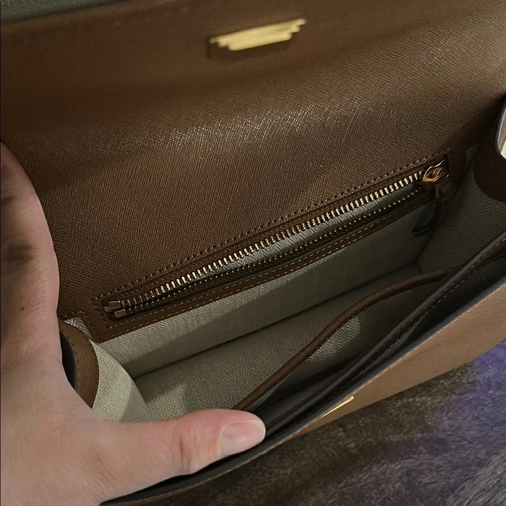 Tory Burch Brown Leather Emerson Shoulder Bag - Picture 7 of 8